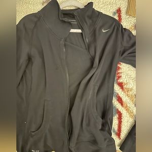 Noel defined black jacket